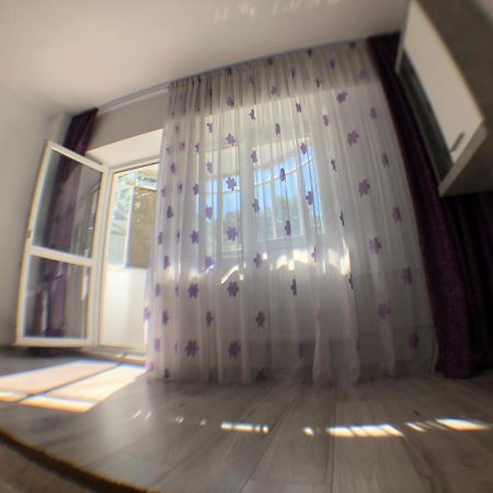 Le Garcon De Cristina-Simple,Quiet,Spacious Studio Бухарест Экстерьер фото