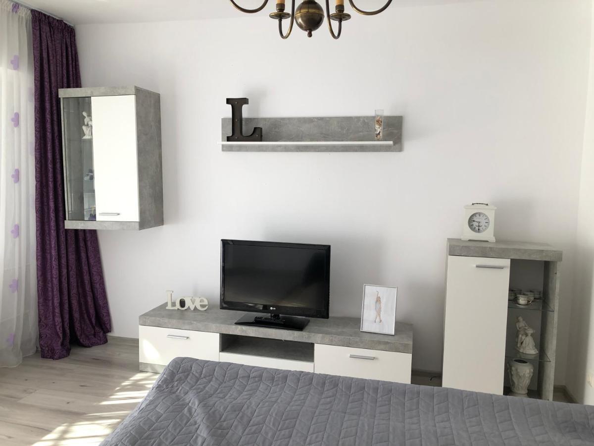 Le Garcon De Cristina-Simple,Quiet,Spacious Studio Бухарест Экстерьер фото