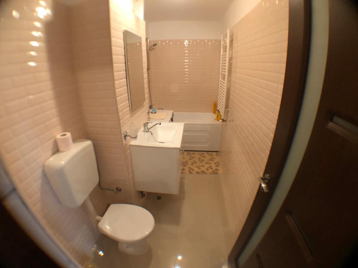 Le Garcon De Cristina-Simple,Quiet,Spacious Studio Бухарест Экстерьер фото